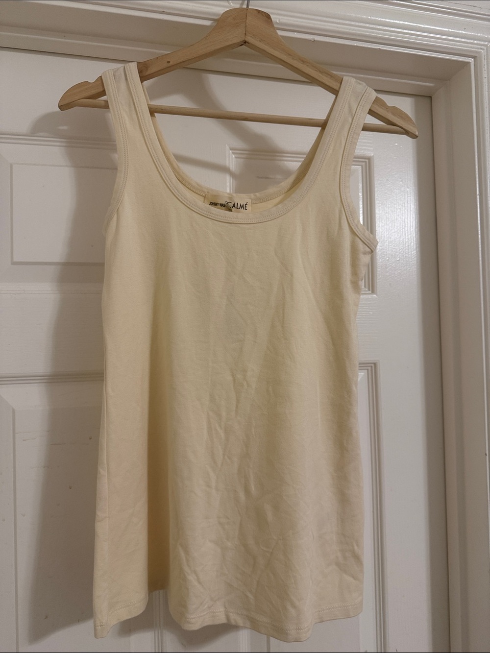 JOHNNY WAS
CALMÉ Basic Tank 
Color: DWN
NWT
